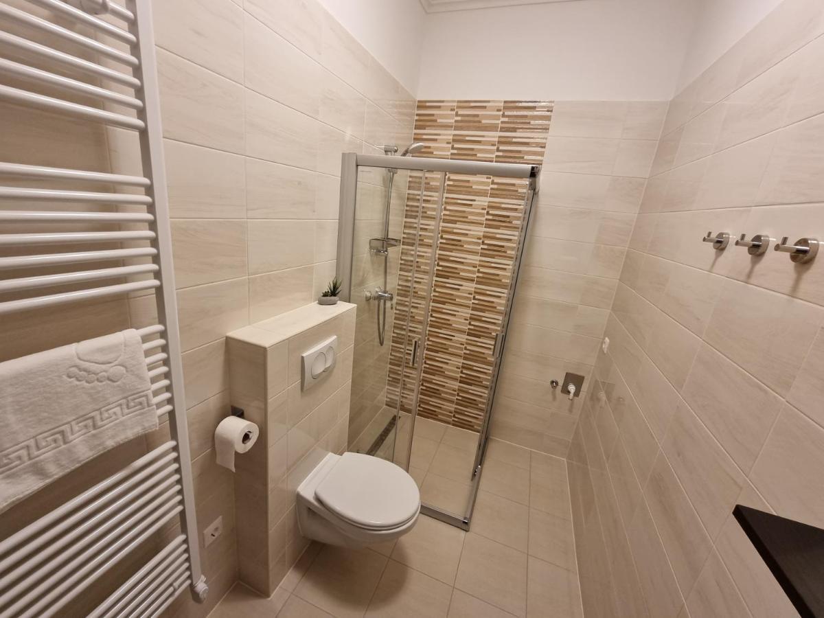 Penzion Karinthy Haz Siófok Exteriér fotografie