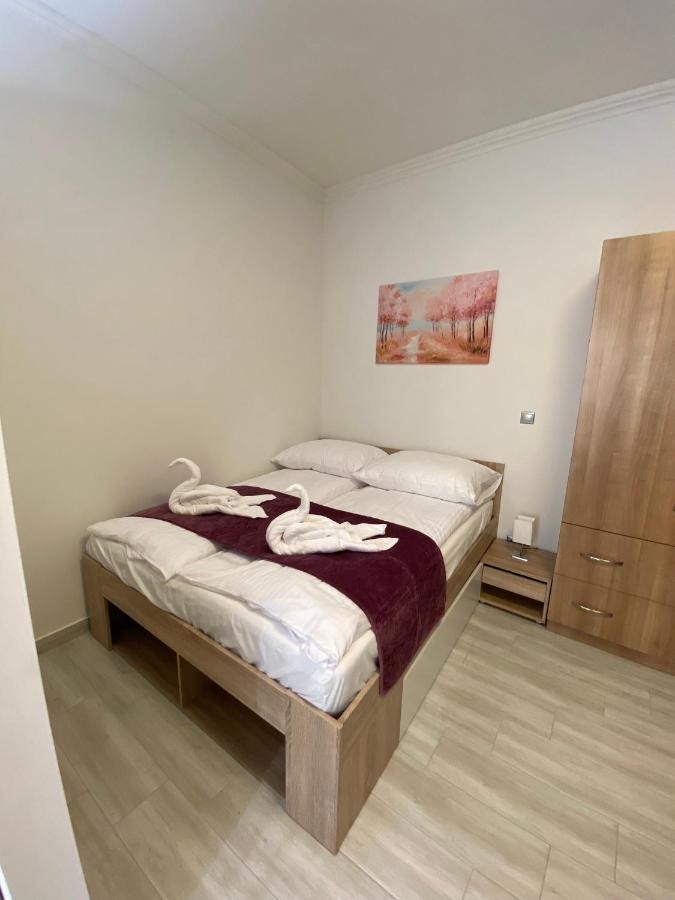 Penzion Karinthy Haz Siófok Exteriér fotografie