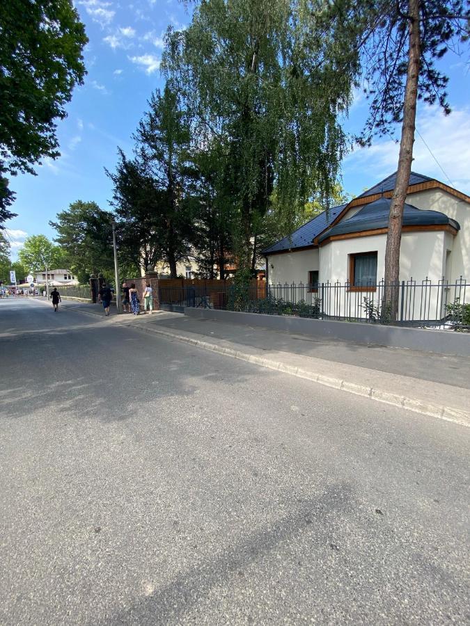 Penzion Karinthy Haz Siófok Exteriér fotografie
