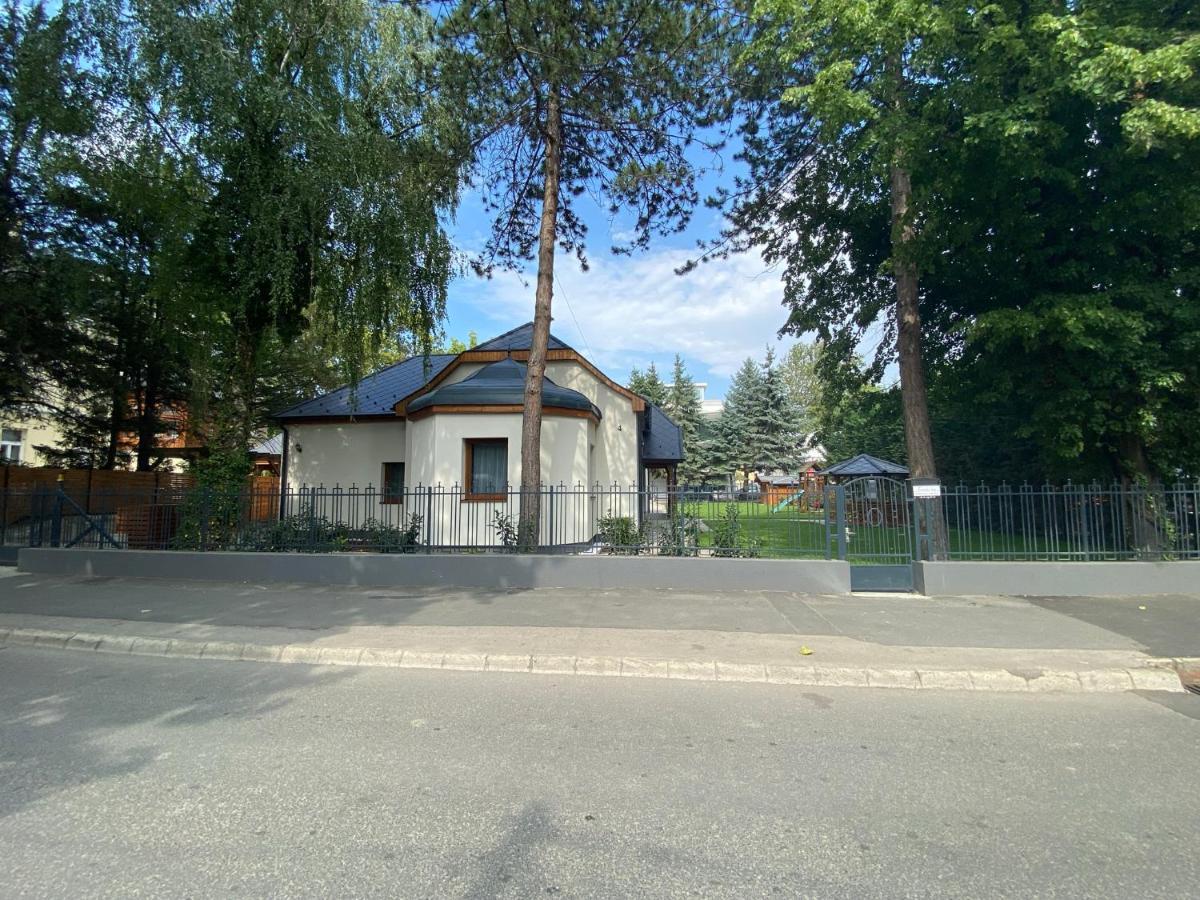 Penzion Karinthy Haz Siófok Exteriér fotografie